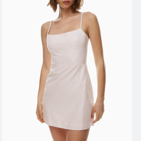 Aritzia Dresses & Skirts - Sunday Best Textured Pink Dress